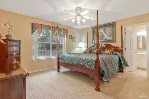 Bedroom - 6544 Eagle Crest Dr, Milton, FL 32570 photo 4 of 7