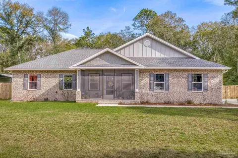 922 Edney Ave, Crestview, FL 32539