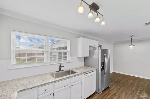 Kitchen - 3844 Stefani Rd, Cantonment, FL 32533 photo 3 of 3