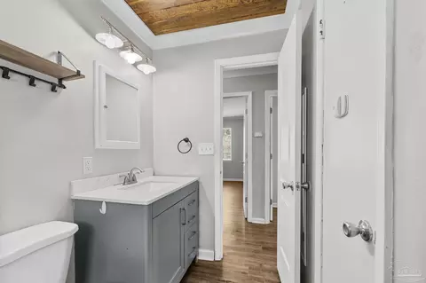 Bath - 3844 Stefani Rd, Cantonment, FL 32533 photo 2 of 2