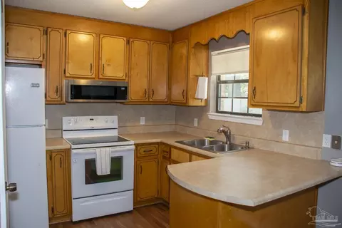 Other - 6514 Oakcrest Rd, Milton, FL 32570 photo 10 of 26