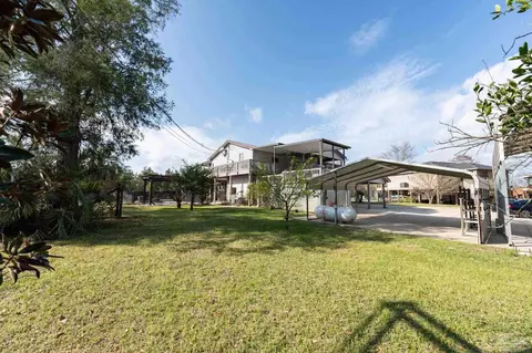 Exterior - 7608 River Rd, Milton, FL 32583 photo 2 of 6