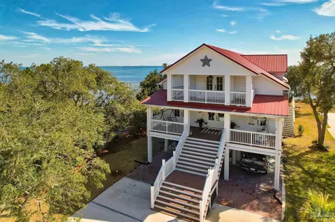 5485 Soundside Dr, Gulf Breeze, FL 32563