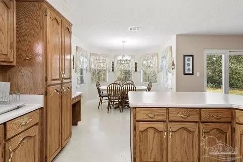 Kitchen - 2510 Thomas Mccall Ln, Mcdavid, FL 32568 photo 2 of 5