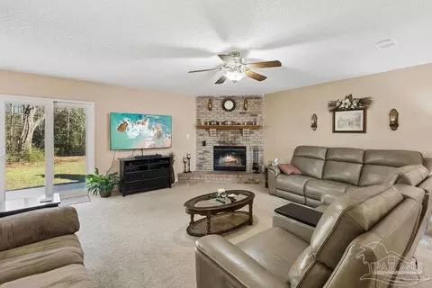 Living - 2510 Thomas Mccall Ln, Mcdavid, FL 32568 photo 2 of 3