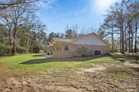 Exterior - 2510 Thomas Mccall Ln, Mcdavid, FL 32568 photo 8 of 13