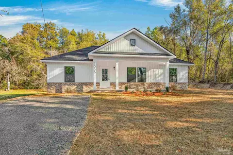 1056 Barth Rd, Molino, FL 32577