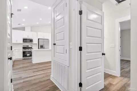 Entry Way - 1056 Barth Rd, Molino, FL 32577 photo 4 of 15