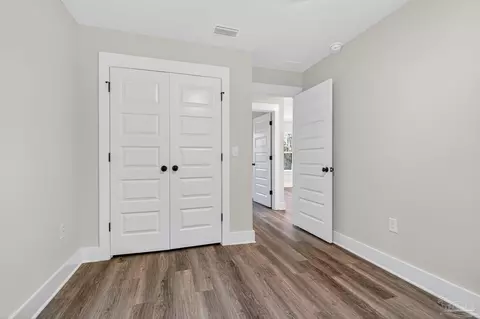 Bedroom - 1056 Barth Rd, Molino, FL 32577 photo 4 of 10