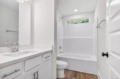 Bath - 1056 Barth Rd, Molino, FL 32577 photo 1 of 2
