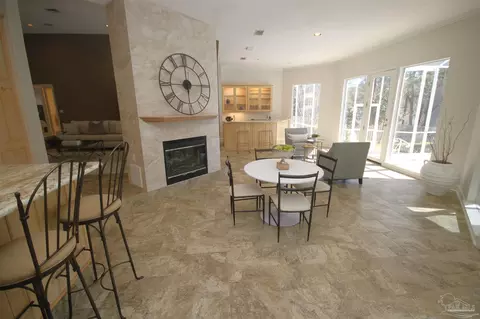 Dining - 5052 Roland Rd, Pace, FL 32571 photo 4 of 5