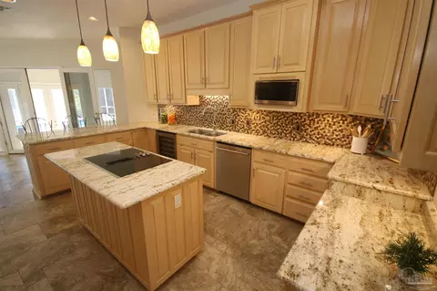 Kitchen - 5052 Roland Rd, Pace, FL 32571 photo 6 of 7