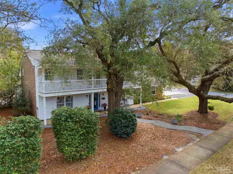 116 S Sunset Blvd, Gulf Breeze, FL 32561