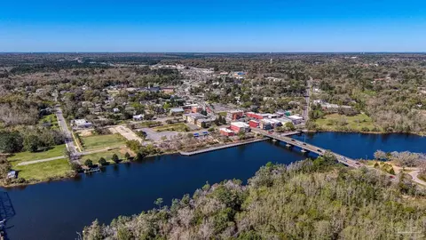 7001 7005 Old Spanish Trl Rd, Milton, FL 32583