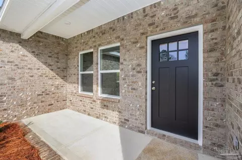 296 Park Ln, Crestview, FL 32536