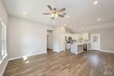 Living - 296 Park Ln, Crestview, FL 32536 photo 1 of 3