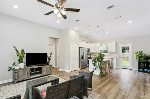 Entry Way - 296 Park Ln, Crestview, FL 32536 photo 1 of 3