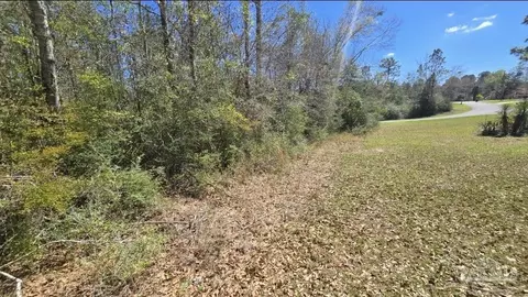 400 Welcome Cir, Cantonment, FL 32533 photo 2
