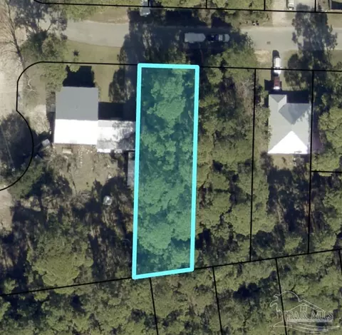 5943 Embassy St, Gulf Breeze, FL 32563