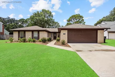 5897 Somerset Dr, Pensacola, FL 32526