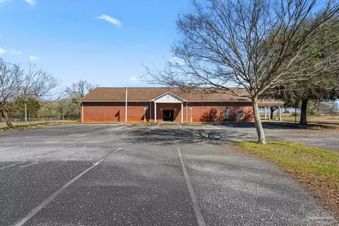 Exterior - 2828 Harvest Rd, Jay, FL 32565 photo 16 of 17