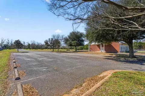Exterior - 2828 Harvest Rd, Jay, FL 32565 photo 11 of 17