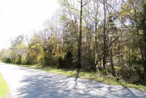 1900 Virecent Rd, Cantonment, FL 32533 photo 2