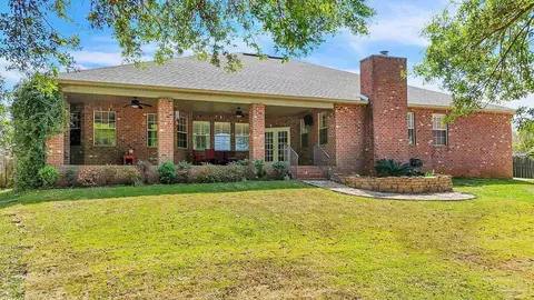 Exterior - 4401 Essex Terrace Cr, Pace, FL 32571 photo 4 of 6