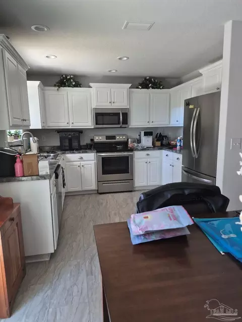5538 Holley St, Milton, FL 32583 photo 3
