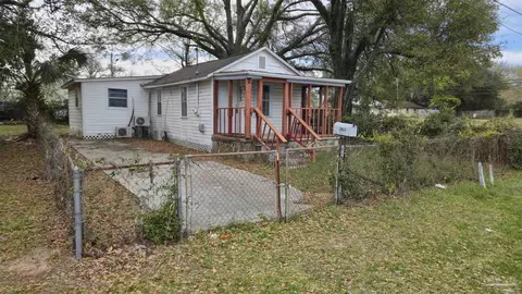 2813 N F St, Pensacola, FL 32501