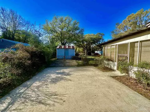 Exterior - 5057 Babb Ln, Pace, FL 32571 photo 8 of 9