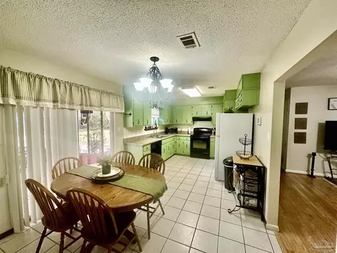 Kitchen - 5057 Babb Ln, Pace, FL 32571 photo 2 of 2