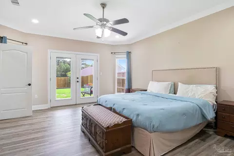 Bedroom - 2822 Frederick St, Cantonment, FL 32533 photo 9 of 9