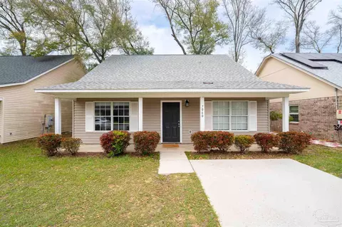 7060 Heather Oaks Dr, Pensacola, FL 32506