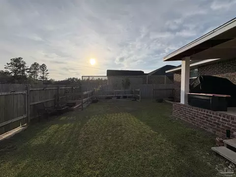Exterior - 5653 Burr St, Milton, FL 32570 photo 3 of 3