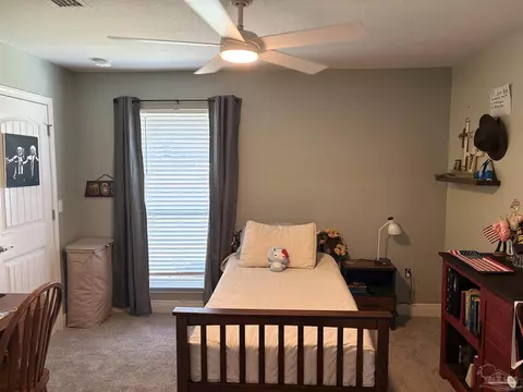 Bedroom - 5653 Burr St, Milton, FL 32570 photo 3 of 4