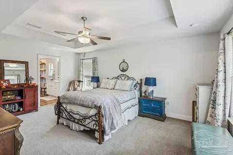 Bedroom - 5653 Burr St, Milton, FL 32570 photo 2 of 4