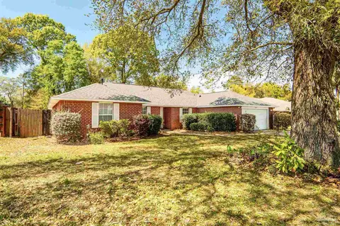Exterior - 3243 Moss Pt Ln, Cantonment, FL 32533 photo 3 of 6