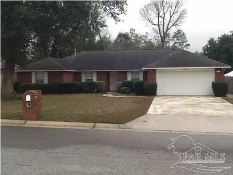 3243 Moss Pt Ln, Cantonment, FL 32533