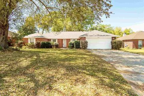 Exterior - 3243 Moss Pt Ln, Cantonment, FL 32533 photo 2 of 6