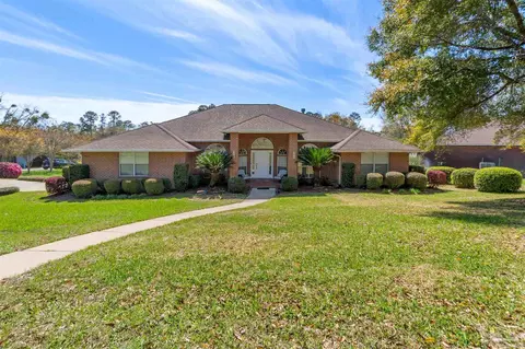 10442 Tam Oshanter Rd, Pensacola, FL 32514
