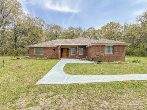 6020 Enfinger Rd, Pace, FL 32571