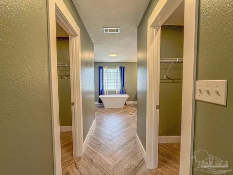 Entry Way - 6020 Enfinger Rd, Pace, FL 32571 photo 1 of 1