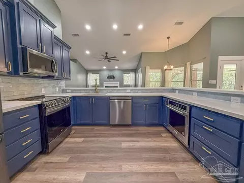 Kitchen - 6020 Enfinger Rd, Pace, FL 32571 photo 3 of 5