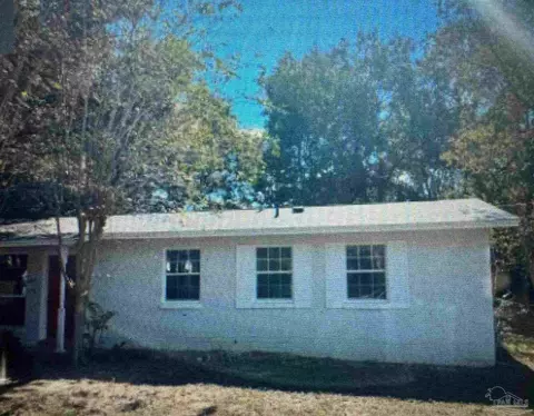 919 Blue Springs Dr, Pensacola, FL 32505