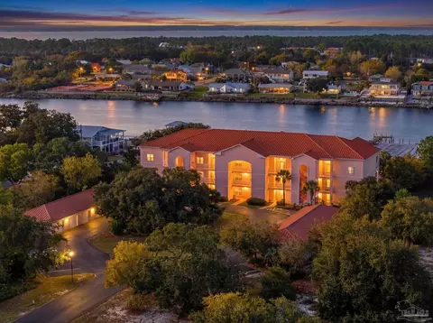 13840 River Rd #204, Pensacola, FL 32507