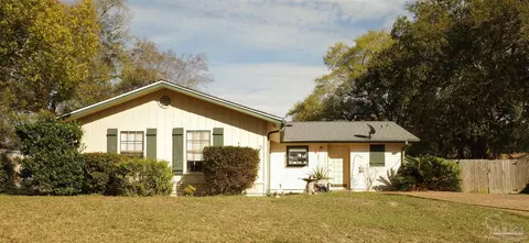 4188 Aqua Vista Dr, Pensacola, FL 32504