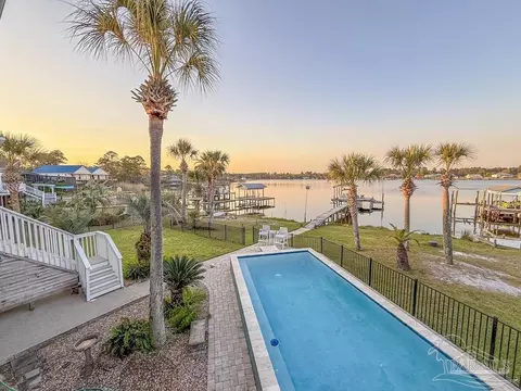 Exterior - 7808 Petersen Pt Rd, Milton, FL 32583 photo 13 of 23