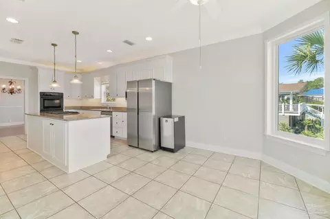 Kitchen - 7808 Petersen Pt Rd, Milton, FL 32583 photo 4 of 4