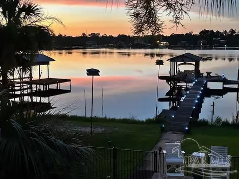 View/Area - 7808 Petersen Pt Rd, Milton, FL 32583 photo 7 of 7